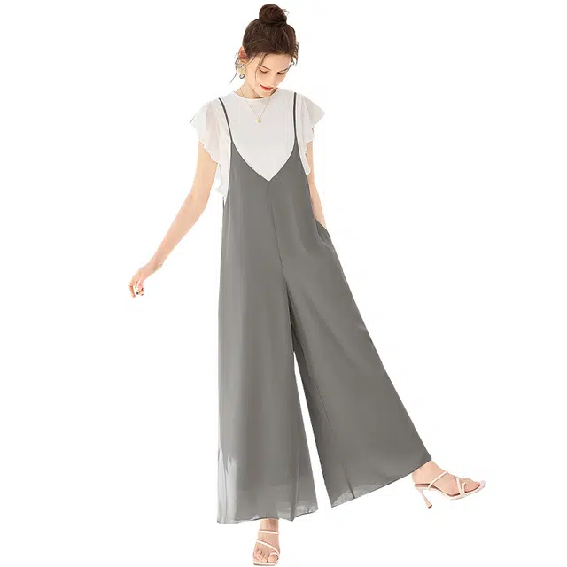 她池 上衣搭吊带裤两件套减龄背带裤休闲套装 女款