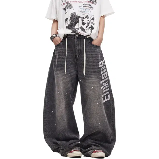 M JEANS STUDIOS 7