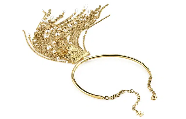 CHANEL Cchocker