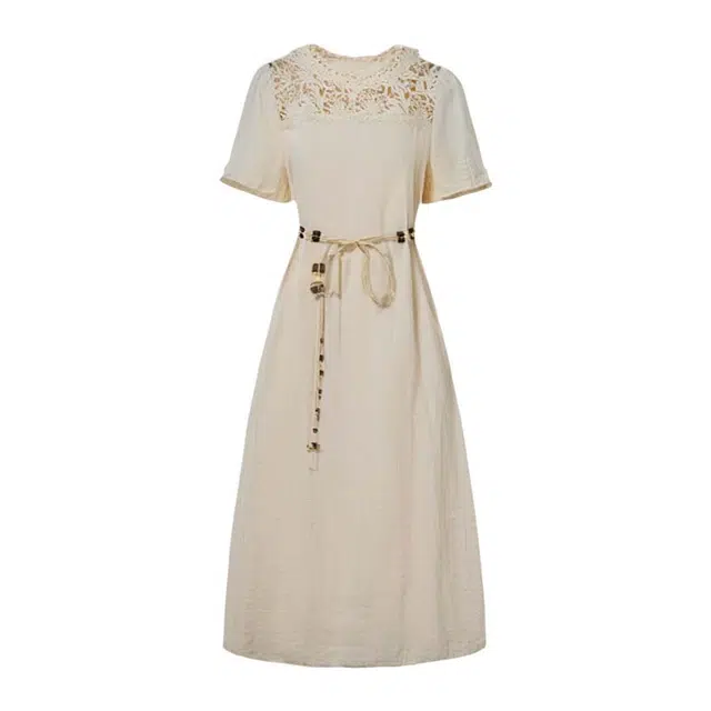 潞优野 度假风镂空腰带圆领休闲高腰蕾丝长裙夏季气质复古拼接掐腰显瘦短袖连衣裙 女款