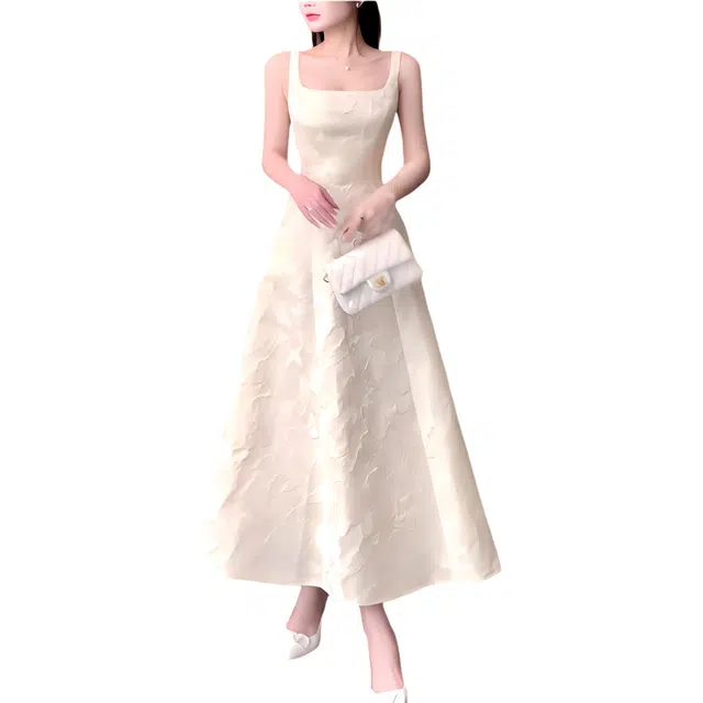 北极绒 刺绣设计感纯欲风长款纯色吊带连衣裙 女款