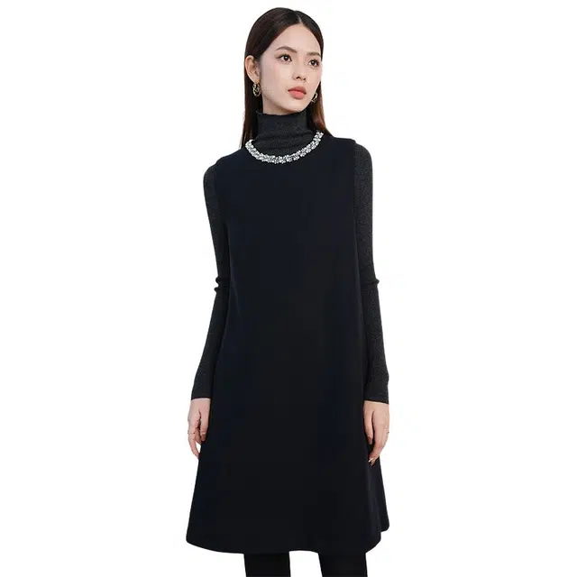 晚白 圆领钉珠有里衬直筒无袖连衣裙 女款 深蓝色