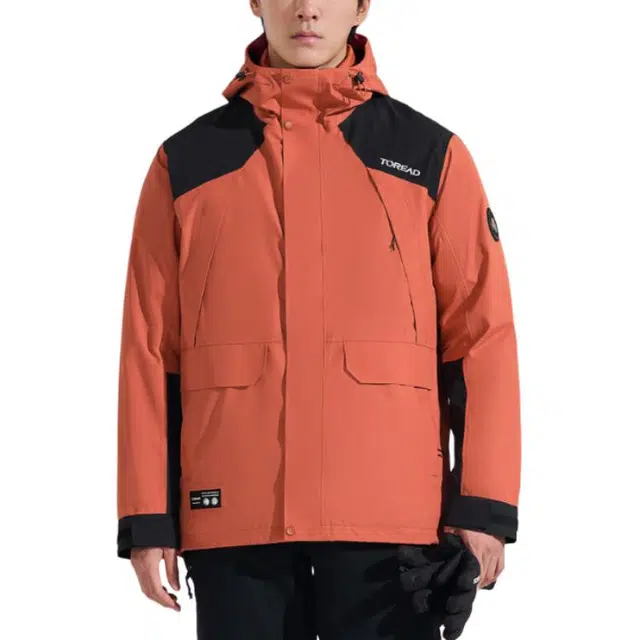 探路者  舒适休闲简约连帽拉链厚款  防泼水保暖吸湿排汗透气耐磨冲锋衣 男款 火星红\黑色