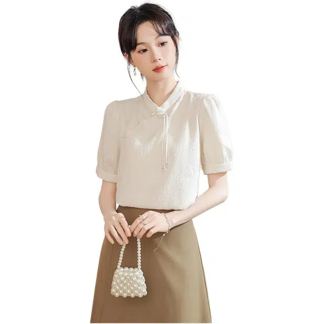 缪斯的诱惑 新中式盘扣改良旗袍提花短袖小衫别致国风衬衫 女款 米白