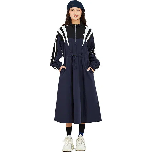 木果果木 舒适宽松套头半高领长袖连衣裙 女款 学院蓝