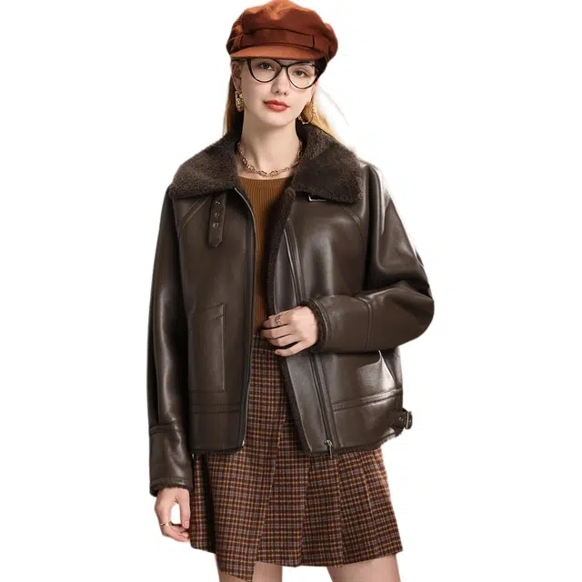 粉红玛琍 纯色翻领防风保暖拉链皮衣 女款 可可棕/咖啡