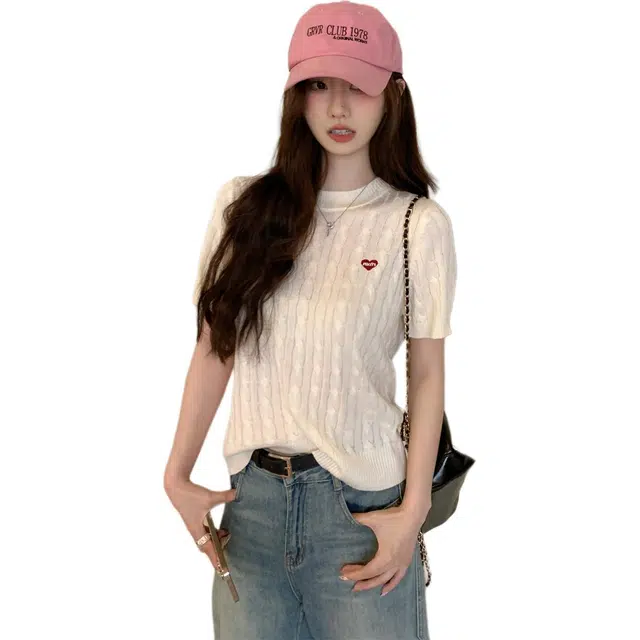 缪斯的诱惑 夏季韩版宽松学院减龄麻花刺绣设计短袖上衣针织衫  女款