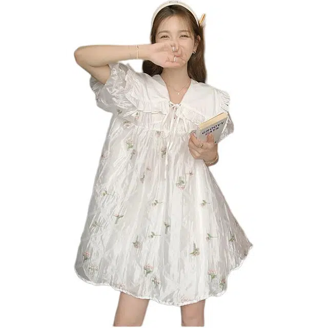 哒头下雨不愁 娃娃领碎花小个子夏季宽松显瘦甜美公主风短袖连衣裙 女款