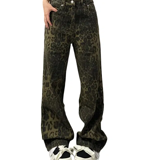 冈哉 美式复古高街豹纹满印微喇设计小众轻亚比风休闲百搭宽松阔腿直筒垂感舒适牛仔裤 男女同款