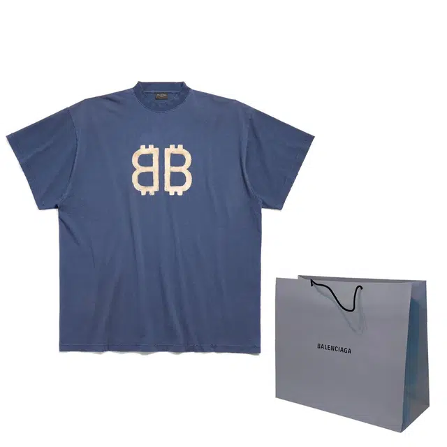 Balenciaga FW24 T
