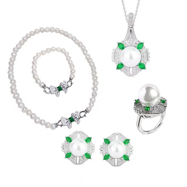 贝诗 霸气轻奢高贵珍珠礼盒豪华富贵珍珠套装妈妈链婆婆珍珠五件套女款