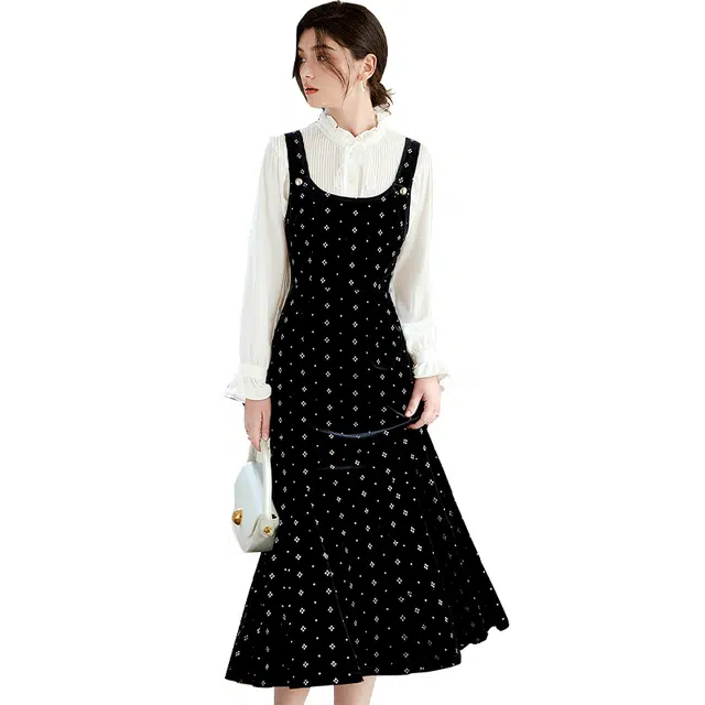 她池 时尚法式优雅修身复古长袖连衣裙 女款 黑色