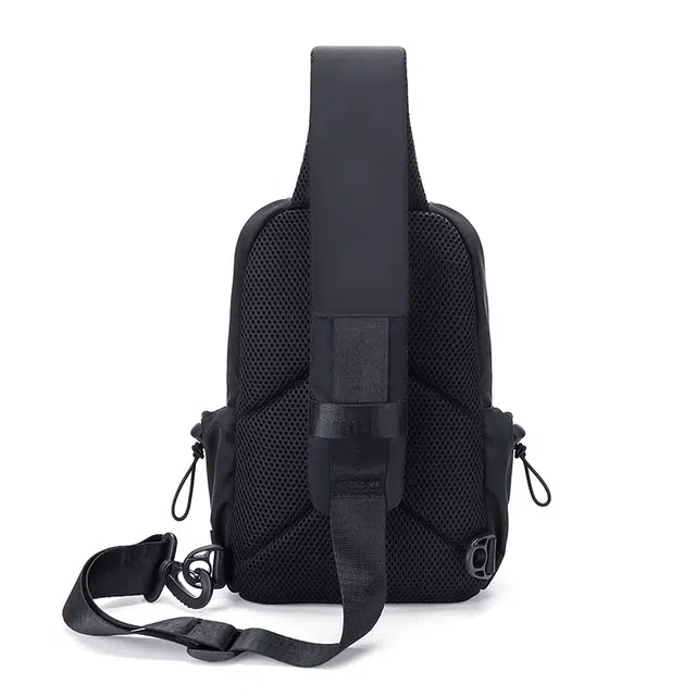 老人头 机能风简约纯色百搭 织物 胸包 男款 黑色
