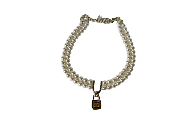 CHANEL 23p chokerc -