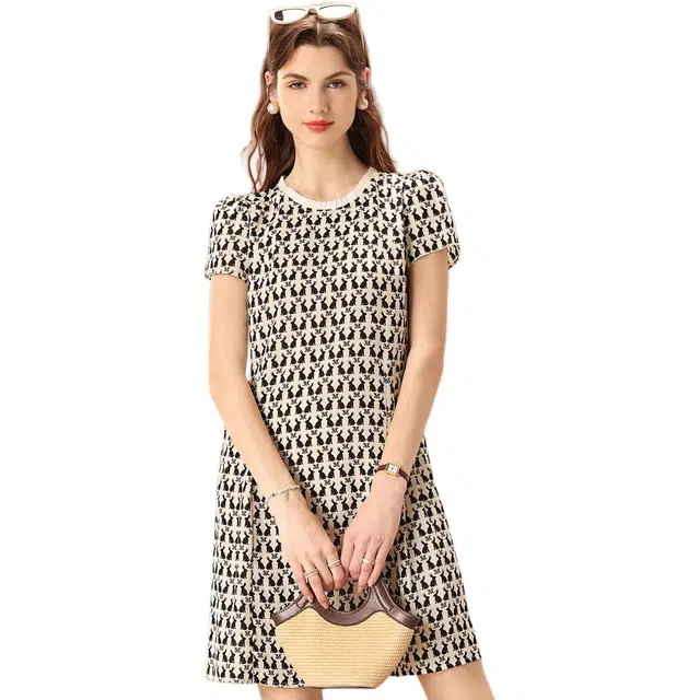 粉红玛琍 圆领印花宽松轻薄短袖连衣裙 女款 黑色