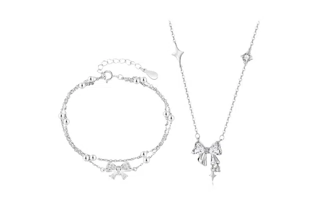 尚银福 甜心蝴蝶结系列 甜美可爱简约小众设计高级感 光面立体闪耀在逃公主双层叠戴手饰锁骨链套装 好运 合金 项链 女款