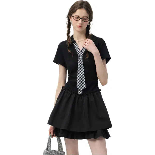 缪斯的诱惑 裙女夏学院风格纹领带收腰显瘦小黑裙短袖连衣裙 女款