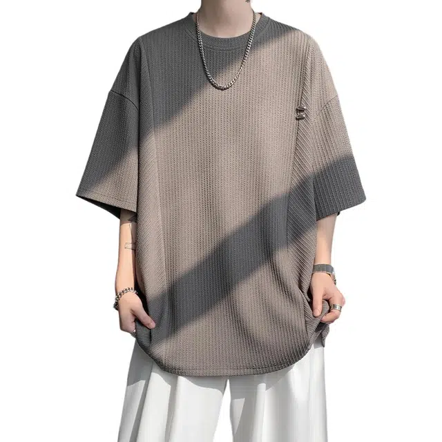 AWAO T