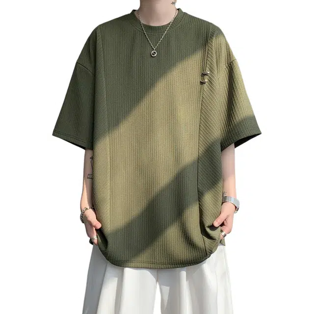 AWAO T