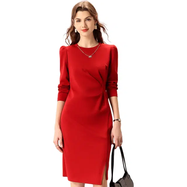 粉红玛琍 修身纯色圆领长袖连衣裙 女款 红色