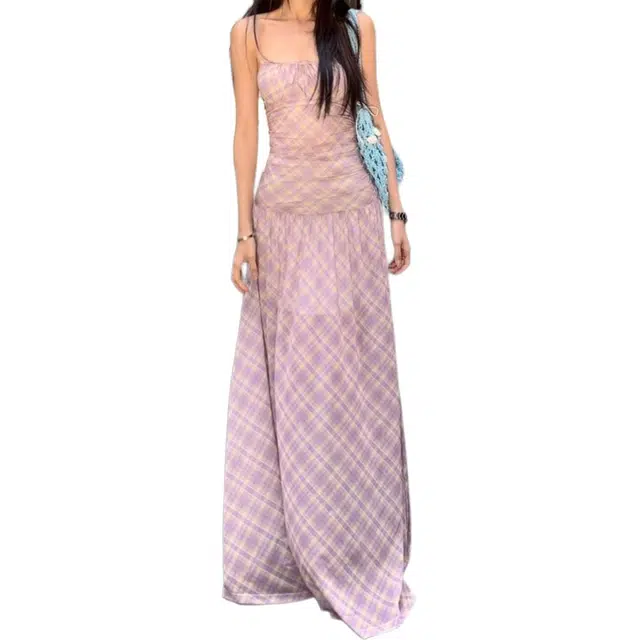 小卷要加油 气质显瘦舒适百搭吊带连衣裙 女款