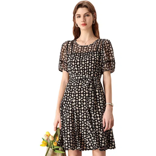 粉红玛琍 收腰圆领泡泡袖短袖连衣裙 女款 黑色