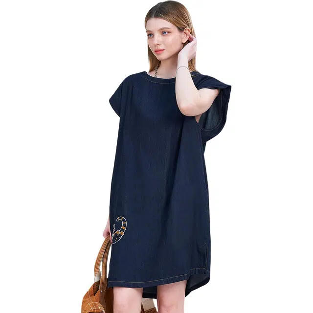 木果果木 复古刺绣印花卡通动漫常规圆领通勤牛仔裙短袖连衣裙 女款