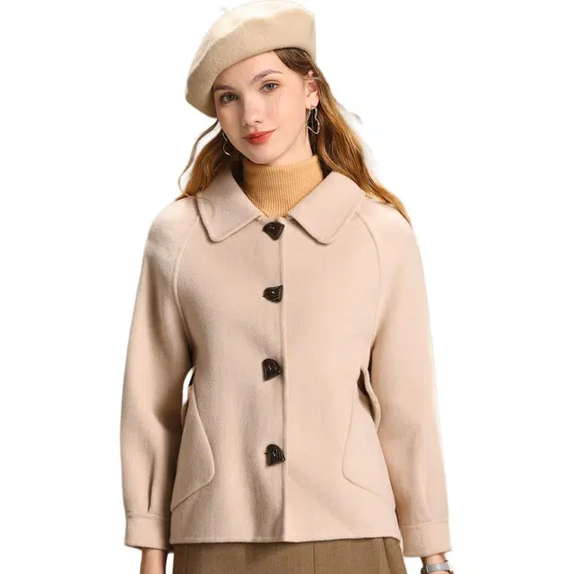 粉红玛琍 翻领纯色单排扣大衣 女款 米色