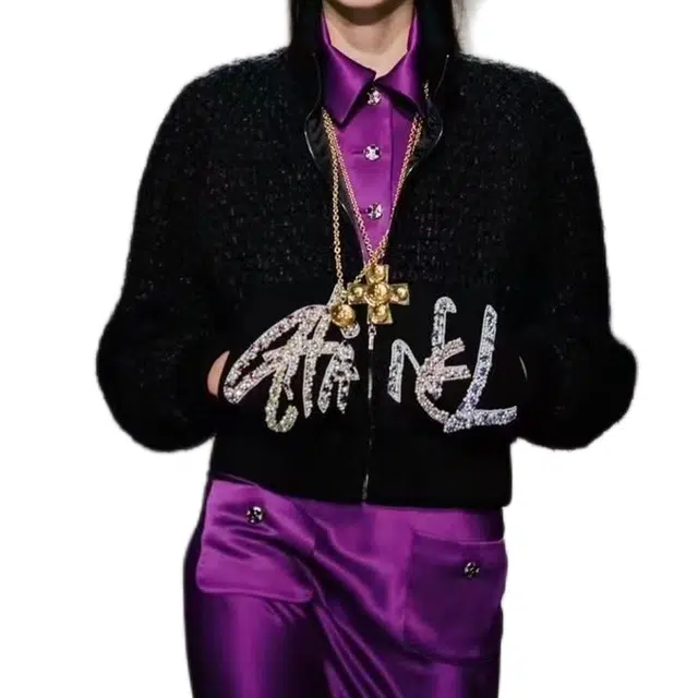 CHANEL V