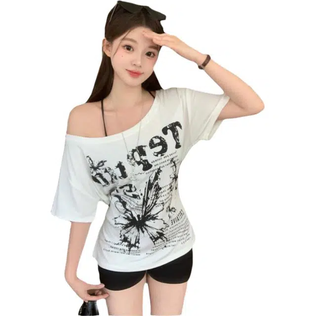 怪力萝莉 甜酷辣妹斜肩蝴蝶结印花短袖慵懒宽松截短上衣 女款