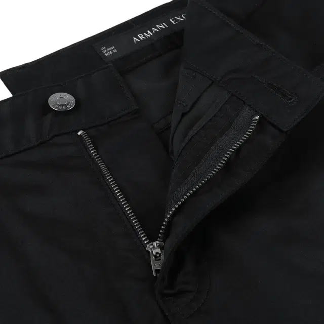 ARMANI EXCHANGEAE SS25