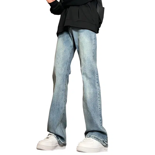 TOM ADAM