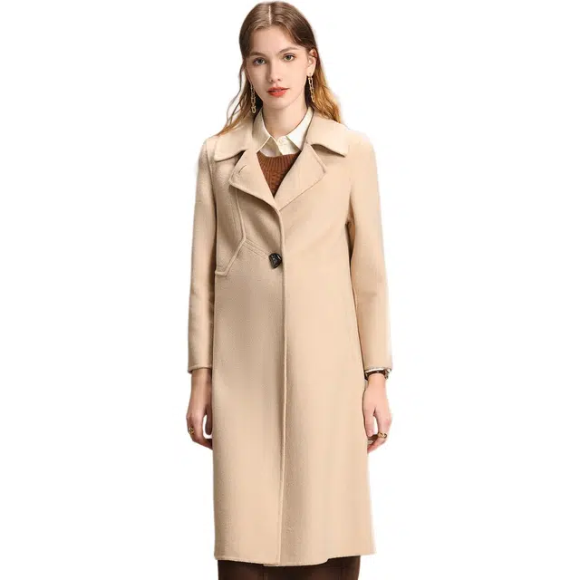 粉红玛琍 纯色舒适简约大衣 女款 米色