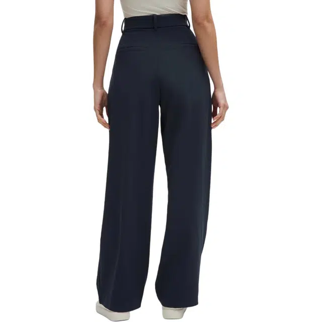 lululemon Daydrift Luxtreme