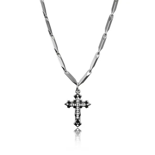永恒旋律 黑色镶锆十字架吊坠 潮流个性街头欧美风毛衣链 痞帅个性冷淡风挂坠 送礼男生简约配饰生日纪念日 钛钢/锆石 项链 男款