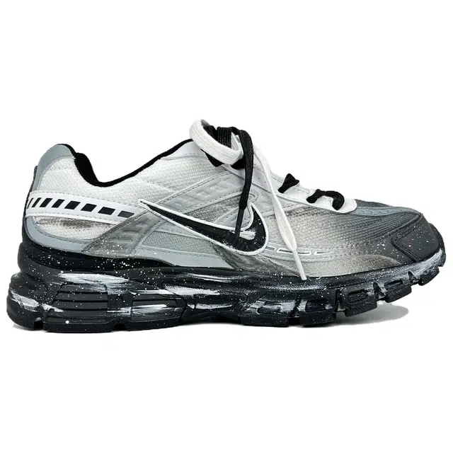 Nike Initiator