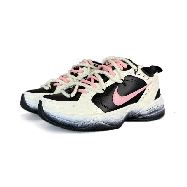 Nike Air Monarch 4