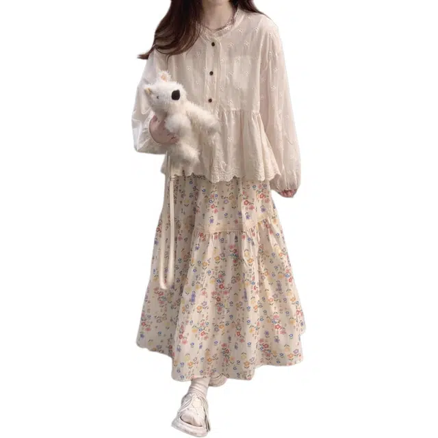 哒头下雨不愁 法式流行漂亮气质碎花连衣裙通勤两件套裙装套装 女款