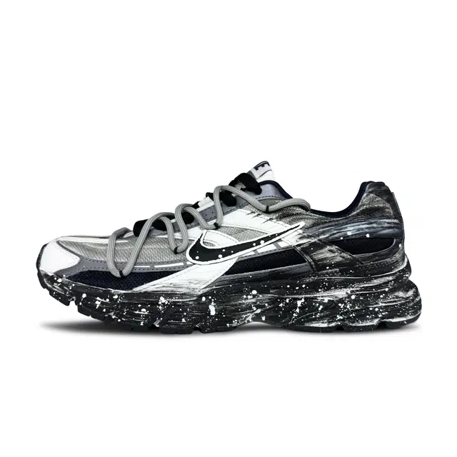 Nike Initiator Black White