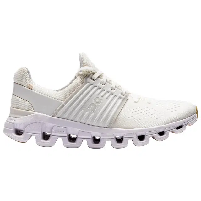 On Cloudswift Undyed