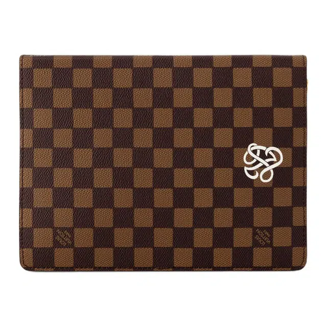 LOUIS VUITTON x Nigo BOOK