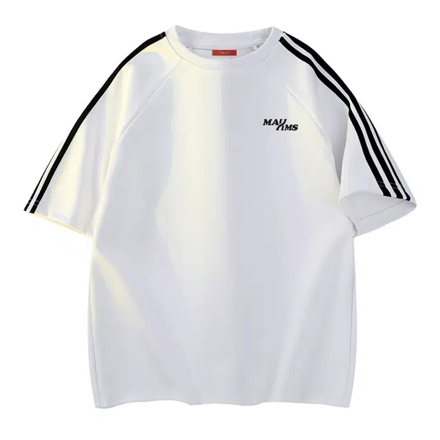 maxim's de paris logoT