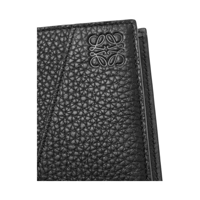 LOEWE Puzzle