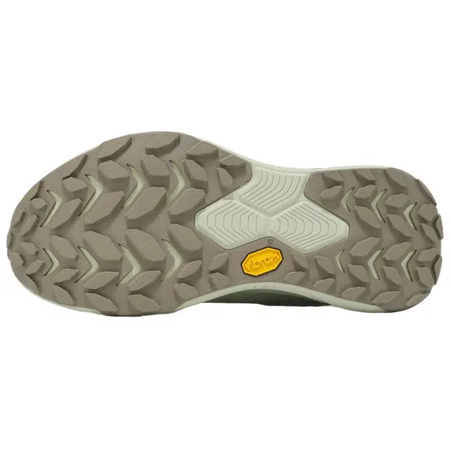 HOKA ONE ONE Transport