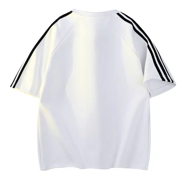 maxim's de paris logoT