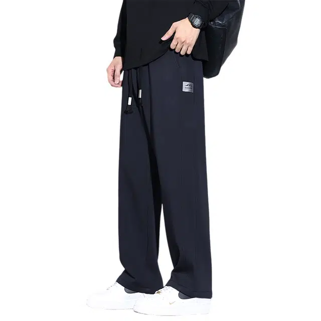 赛瀚 运动裤男生时尚百搭简约宽松直筒长裤子男美式潮牌高街风抽绳松紧腰多口袋徽章设计基础款青少年潮流帅气户外阔腿休闲裤 男女同款