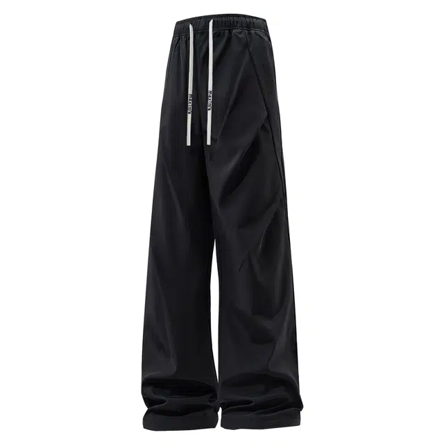 maxim's de paris vibe