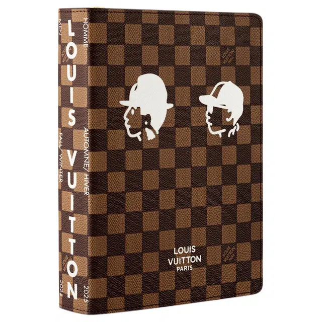 LOUIS VUITTON x Nigo BOOK