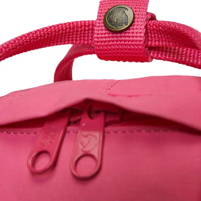 Fjallraven Kanken 7L Logo