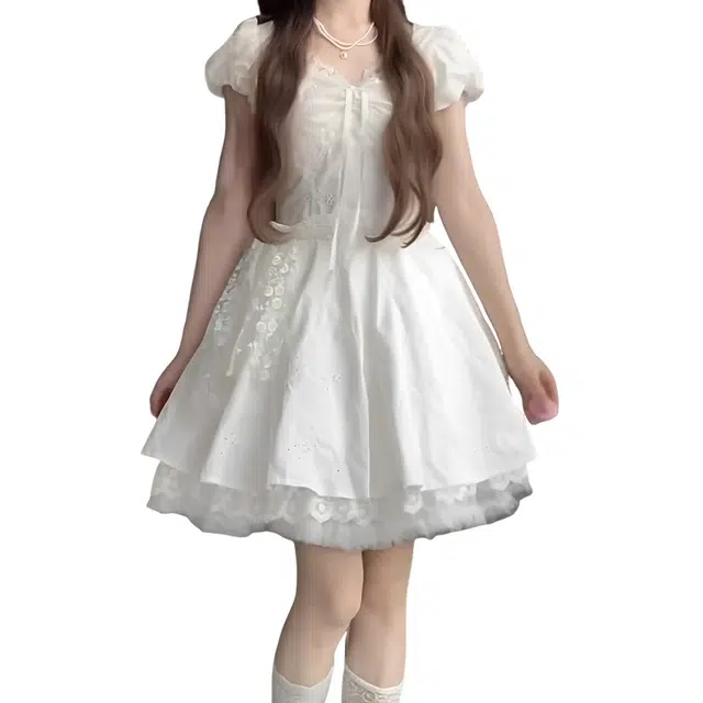 花蔓色 法式初恋风高级感收腰蓬蓬短袖连衣裙 女款